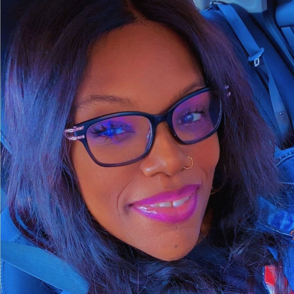 Meet your Posher, Kisha